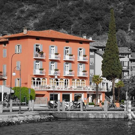 Hotel Monte Baldo Torbole Sul Garda Extérieur photo